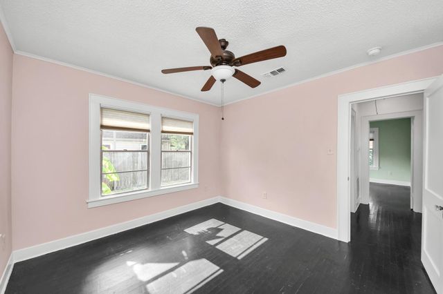 5645 Barremore Street, Houston, TX 77023