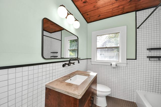 5645 Barremore Street, Houston, TX 77023