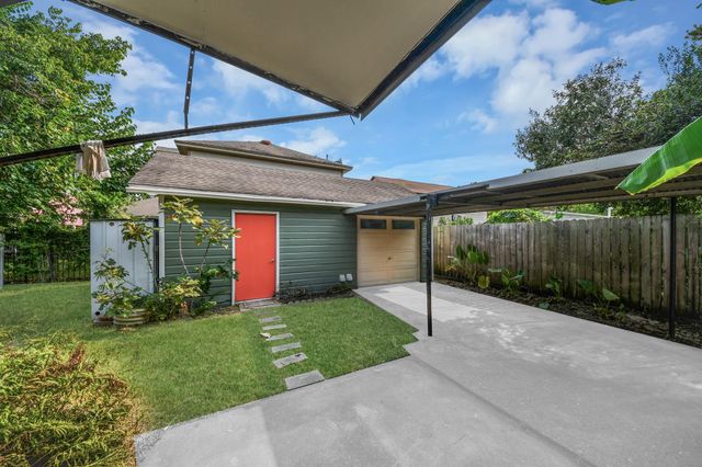 5645 Barremore Street, Houston, TX 77023