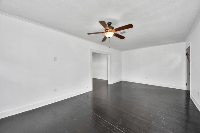 5645 Barremore Street, Houston, TX 77023