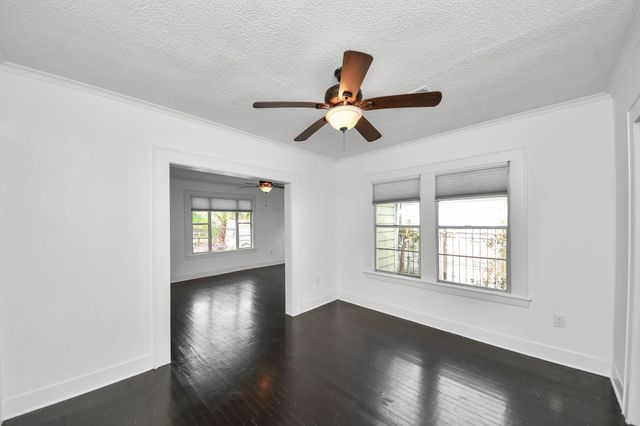 5645 Barremore Street, Houston, TX 77023