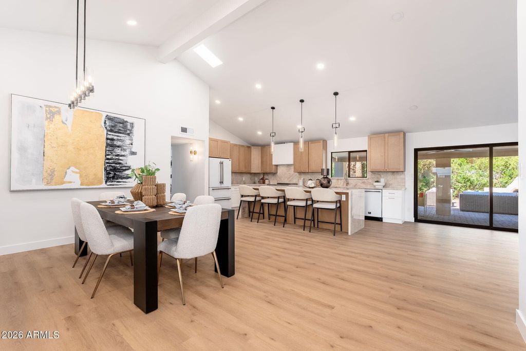 Image 14 of property listing at 9025 N 83RD Place, Scottsdale, AZ 85258