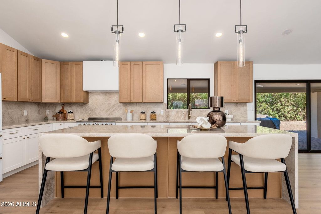 Image 19 of property listing at 9025 N 83RD Place, Scottsdale, AZ 85258