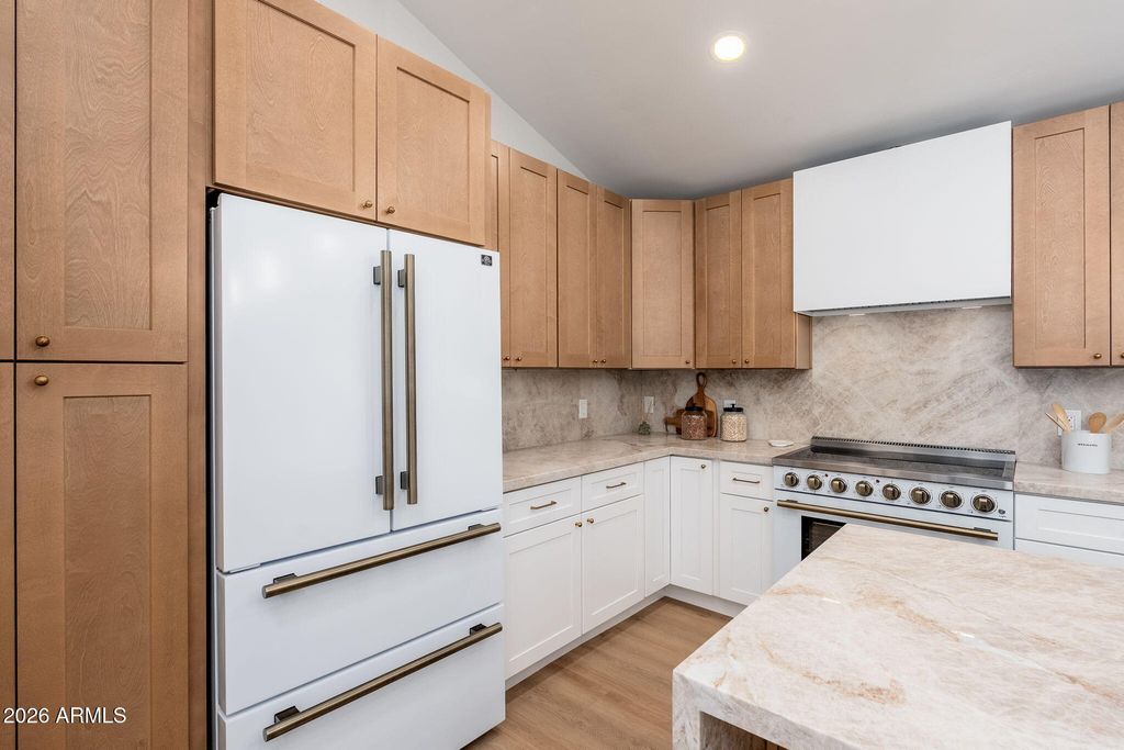 Image 21 of property listing at 9025 N 83RD Place, Scottsdale, AZ 85258