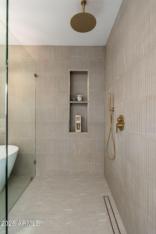 Image 30 of property listing at 9025 N 83RD Place, Scottsdale, AZ 85258