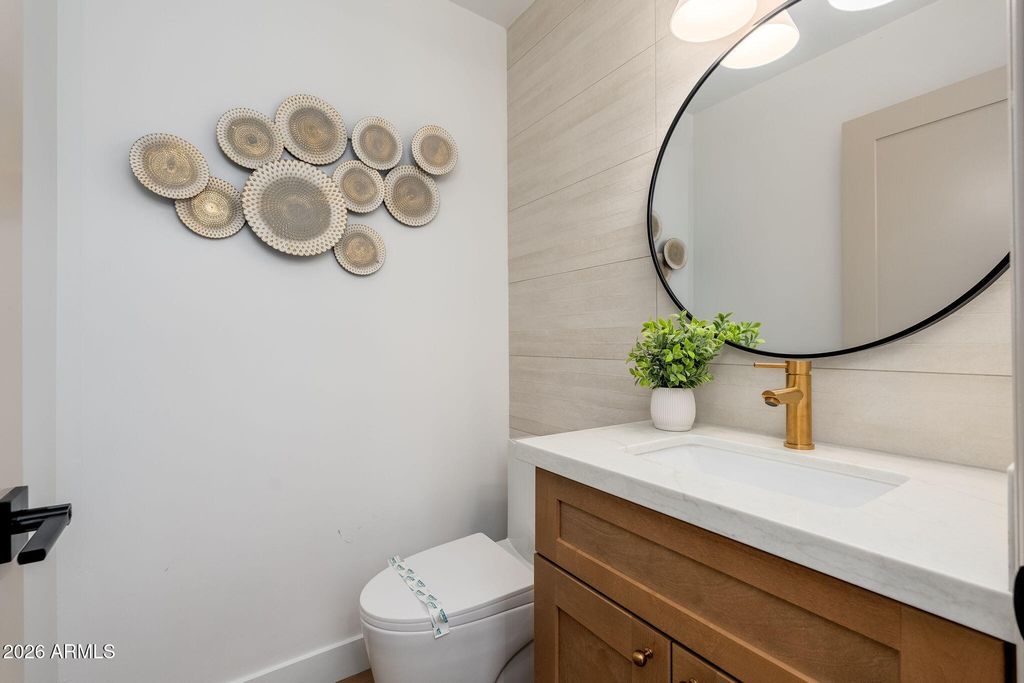 Image 32 of property listing at 9025 N 83RD Place, Scottsdale, AZ 85258