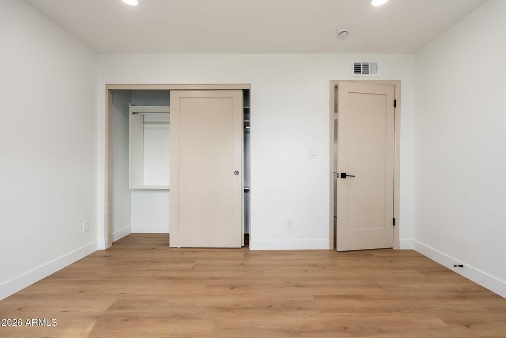 Image 36 of property listing at 9025 N 83RD Place, Scottsdale, AZ 85258