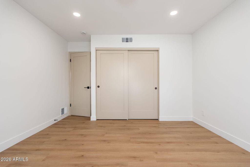 Image 38 of property listing at 9025 N 83RD Place, Scottsdale, AZ 85258