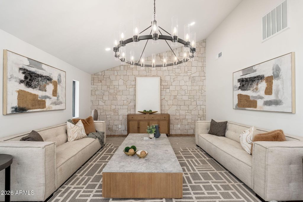 Image 4 of property listing at 9025 N 83RD Place, Scottsdale, AZ 85258