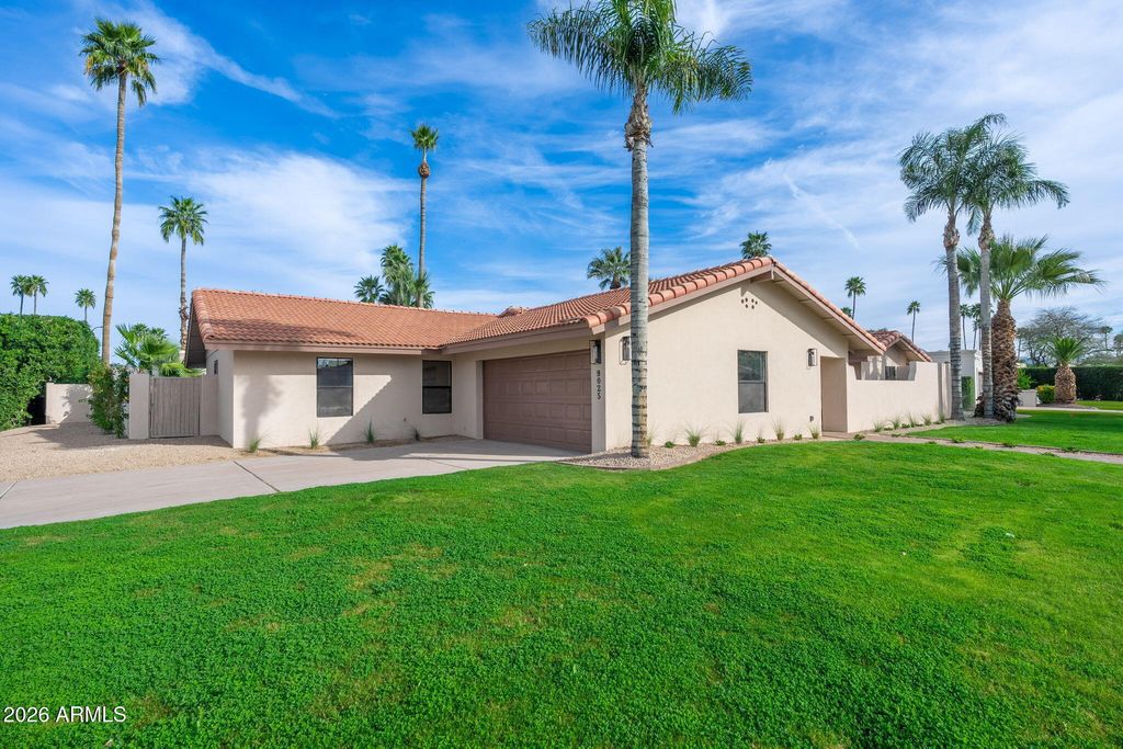 Image 41 of property listing at 9025 N 83RD Place, Scottsdale, AZ 85258