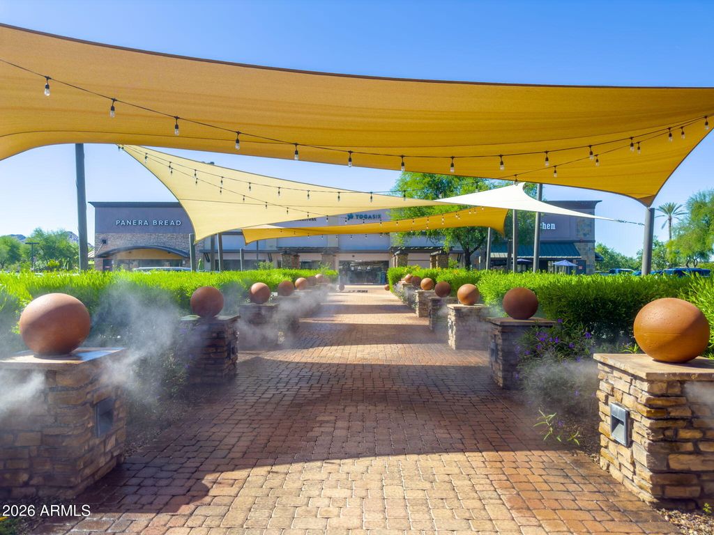 Image 51 of property listing at 9025 N 83RD Place, Scottsdale, AZ 85258