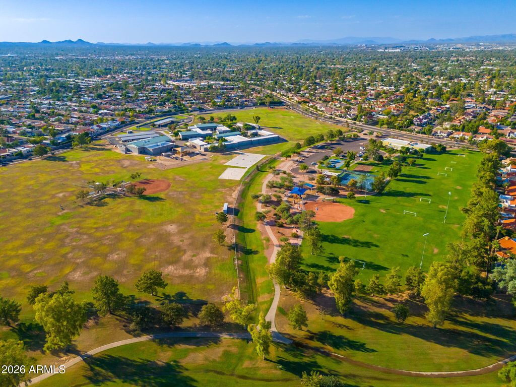 Image 59 of property listing at 9025 N 83RD Place, Scottsdale, AZ 85258