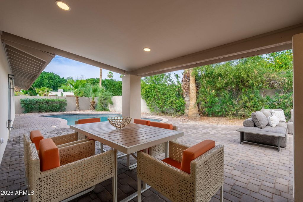 Image 6 of property listing at 9025 N 83RD Place, Scottsdale, AZ 85258