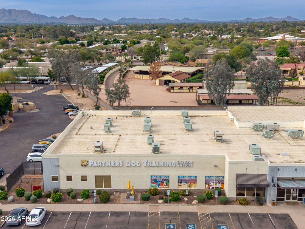 Image 66 of property listing at 9025 N 83RD Place, Scottsdale, AZ 85258