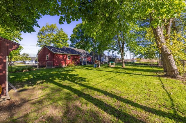 92 Coldwater Road, Gates, NY 14624
