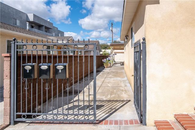 1159 Raymond Ave A, Glendale, CA 91201