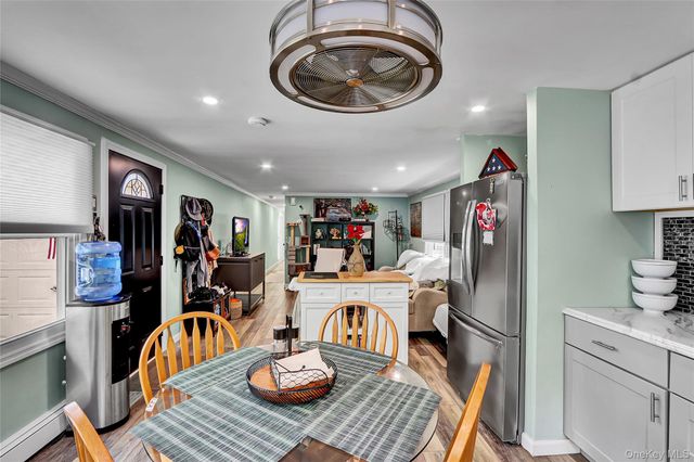 164 Village Circle W, Manorville, NY 11949