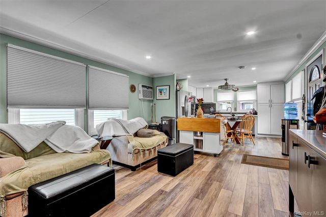 164 Village Circle W, Manorville, NY 11949