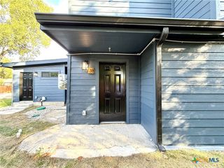 2204 W San Antonio Street 3, New Braunfels, TX 78130