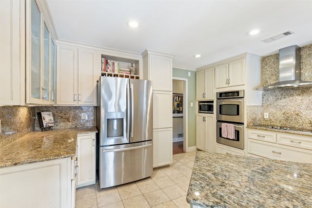 6906 Brentfield Drive, Dallas, TX 75248