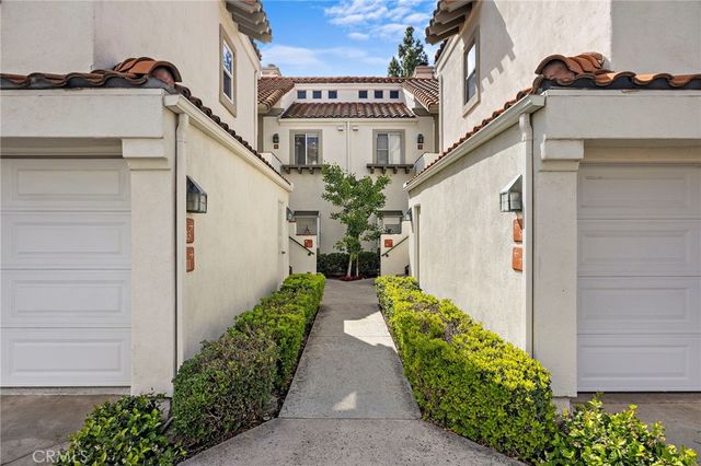 13 Brisa del Lago, Rancho Santa Margarita, CA 92688