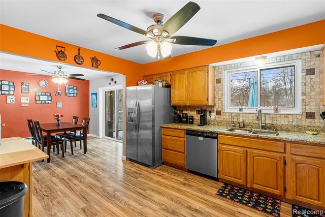 2175 Rollins Street, Grand Blanc, MI 48439