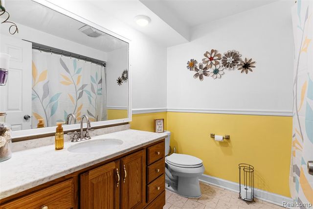 2175 Rollins Street, Grand Blanc, MI 48439