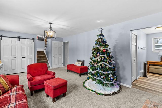 2175 Rollins Street, Grand Blanc, MI 48439