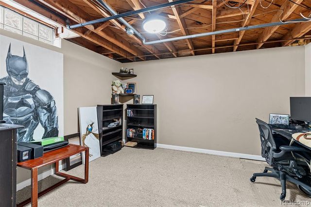 2175 Rollins Street, Grand Blanc, MI 48439