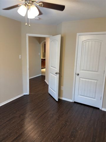 2047 Enchanted Rock Drive, Forney, TX 75126