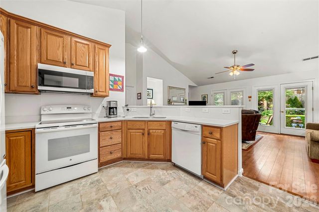 205 Strawberry Knoll Drive 65, Fort Mill, SC 29715