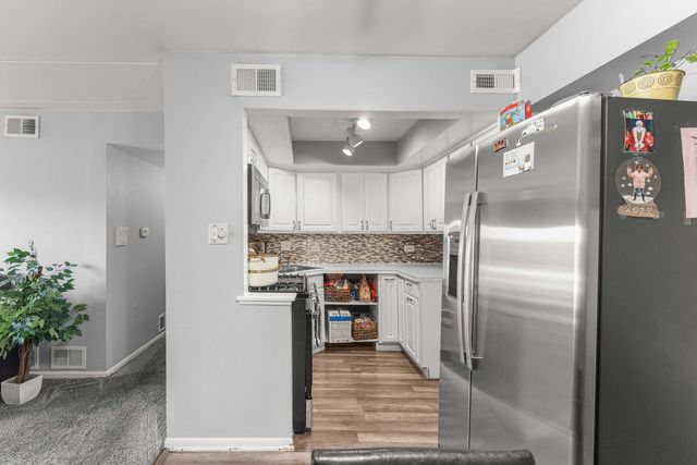 9138 W 140TH Street 1NE, Orland Park, IL 60462