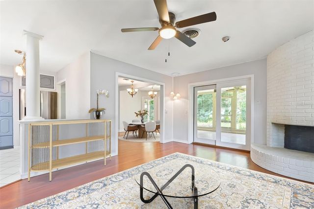 2102 W KYRA DRIVE, Tampa, FL 33612