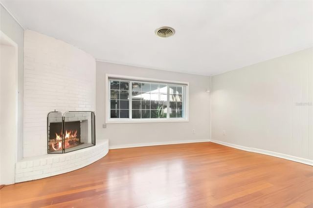 2102 W KYRA DRIVE, Tampa, FL 33612