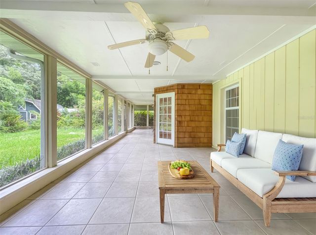 2102 W KYRA DRIVE, Tampa, FL 33612