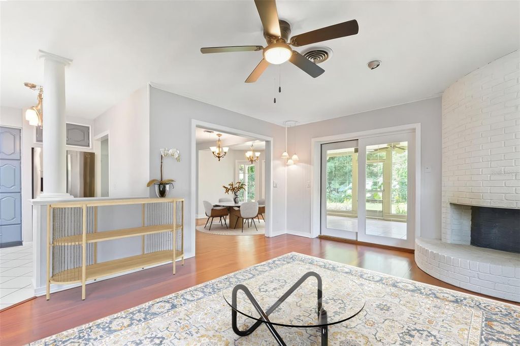 Image 14 of property listing at 2102 W KYRA DRIVE, Tampa, FL 33612