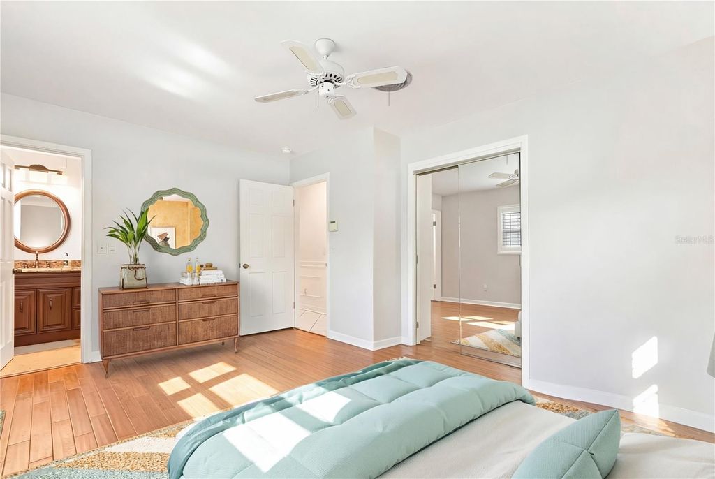 Image 22 of property listing at 2102 W KYRA DRIVE, Tampa, FL 33612