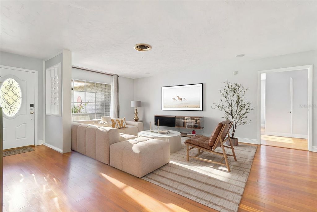 Image 5 of property listing at 2102 W KYRA DRIVE, Tampa, FL 33612