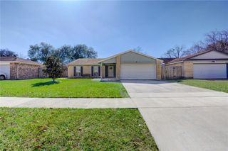 1231 Bramblebury Drive, Sugar Land, TX 77498