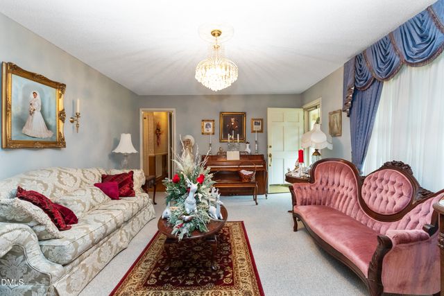 303 Chaucer Court, Dunn, NC 28334