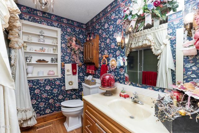 303 Chaucer Court, Dunn, NC 28334