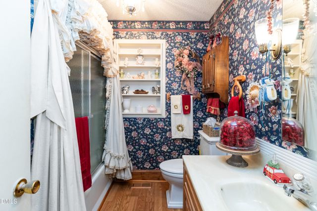303 Chaucer Court, Dunn, NC 28334