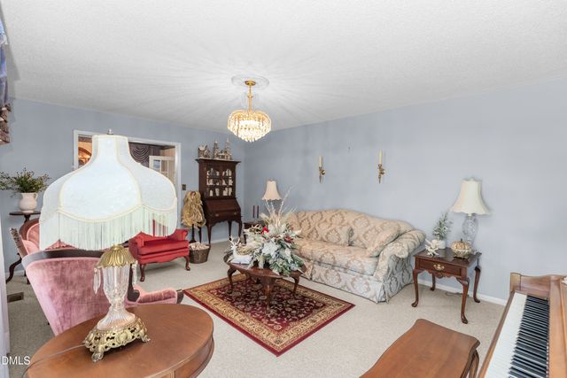 303 Chaucer Court, Dunn, NC 28334