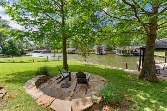 870 King Thomas Drive, Scroggins, TX 75480