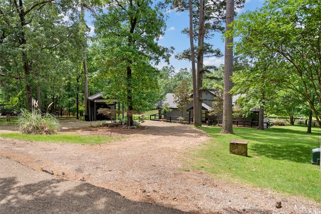 870 King Thomas Drive, Scroggins, TX 75480