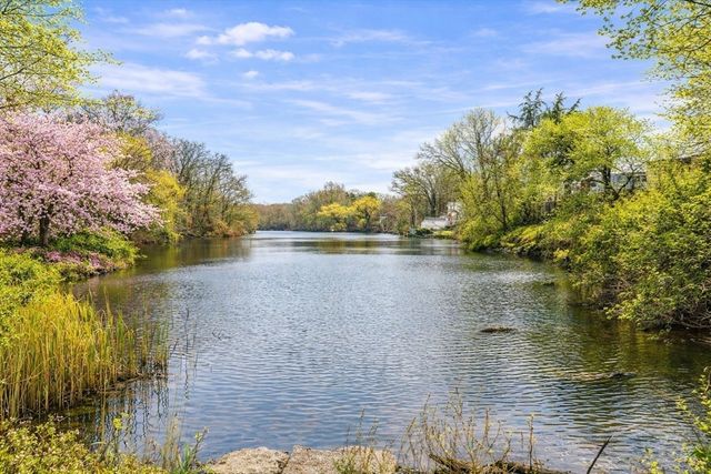 222 Windsor Ave, Swampscott, MA 01907