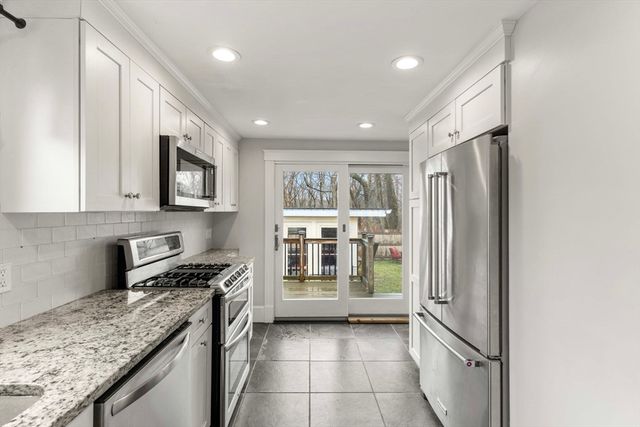 222 Windsor Ave, Swampscott, MA 01907