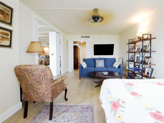 2480 Presidential Way 1703, West Palm Beach, FL 33401