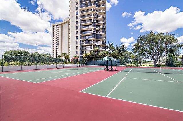 2480 Presidential Way 1703, West Palm Beach, FL 33401
