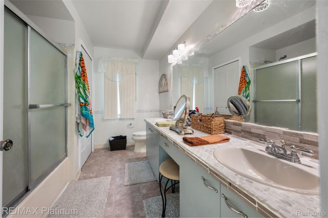 14751 Ashton Lane, Shelby Charter Township, MI 48315